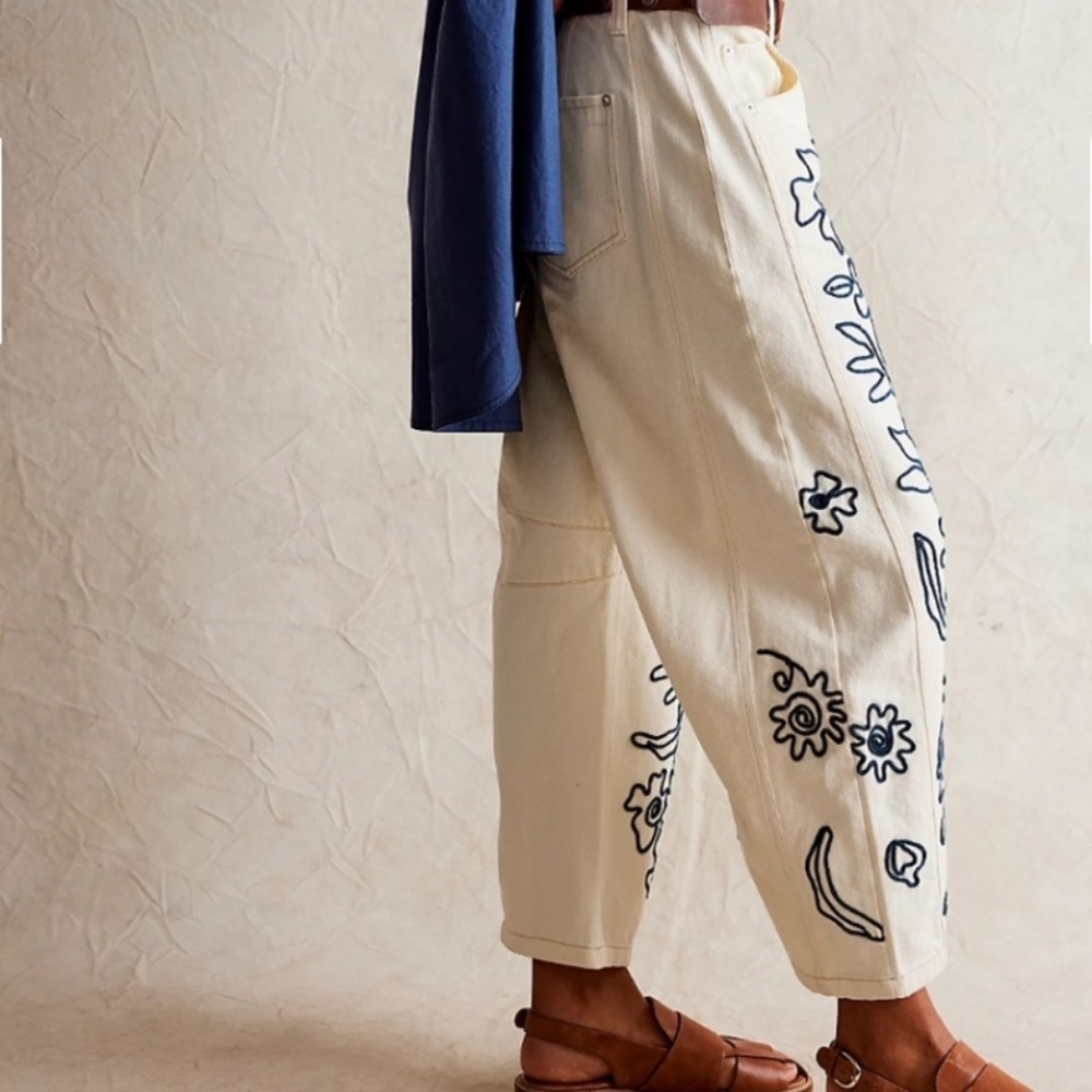 Free People White Wide Leg Jeans with Black Floral Doodle Print - Picture 5 of 9